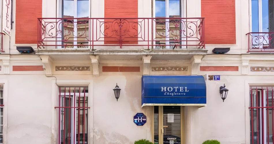 Versailles Palace Neighbors: Hotels Offering Easy Access to the Iconic Landmark